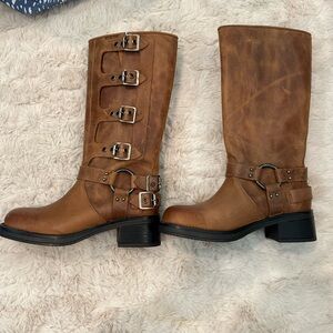 Steve madden Rocky Boots Size 6 Color Brocks